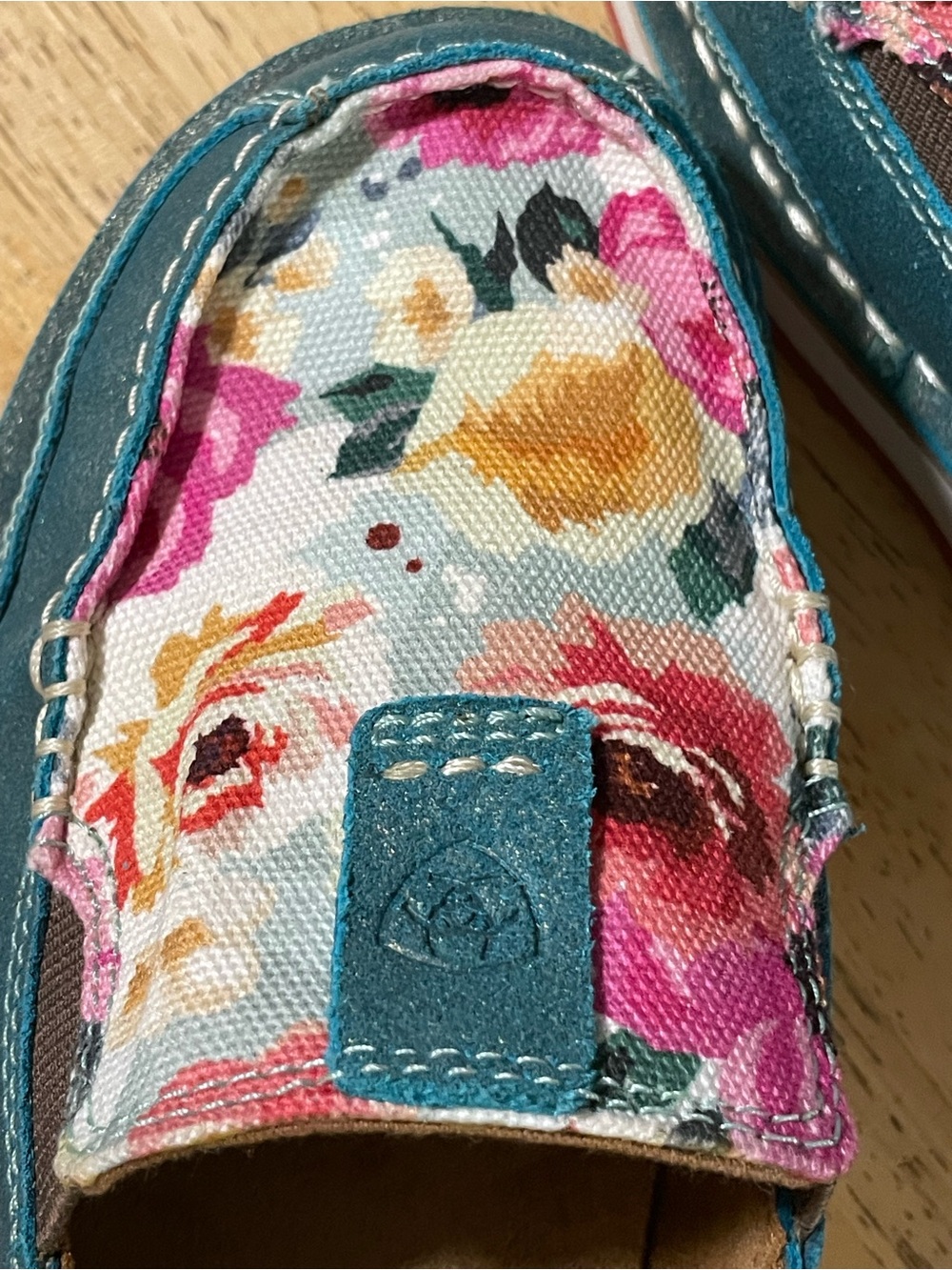 Ariat Cruiser slip on shoe flat loafer pool blue floral pink yellow canvas 8 MED - Picture 11 of 16